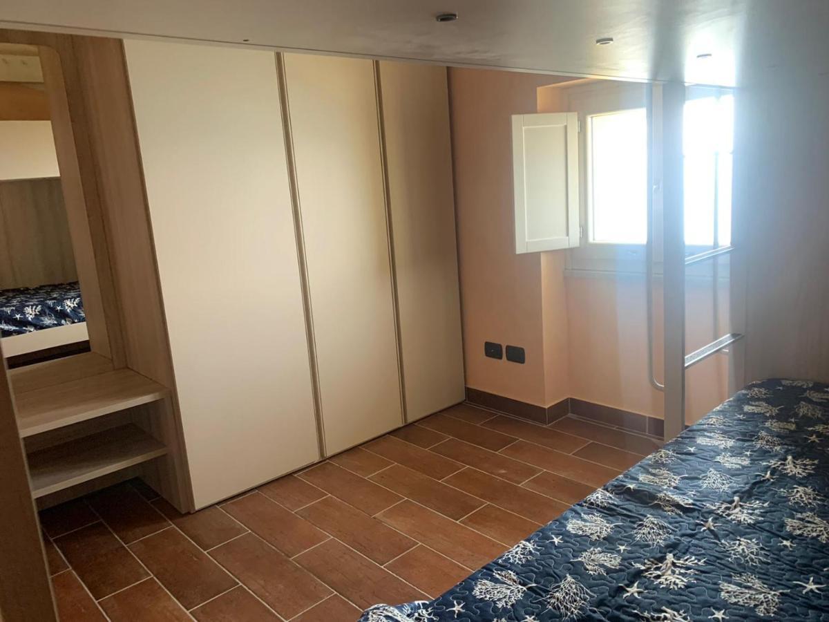 La Terrazza Nel Blu Apartment Империа Екстериор снимка